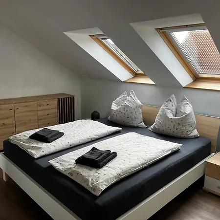 Seeblick Apartment *